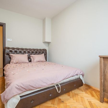 Pirotska 2-Bedroom 100M2 Apartment In Sofia Center מראה חיצוני תמונה