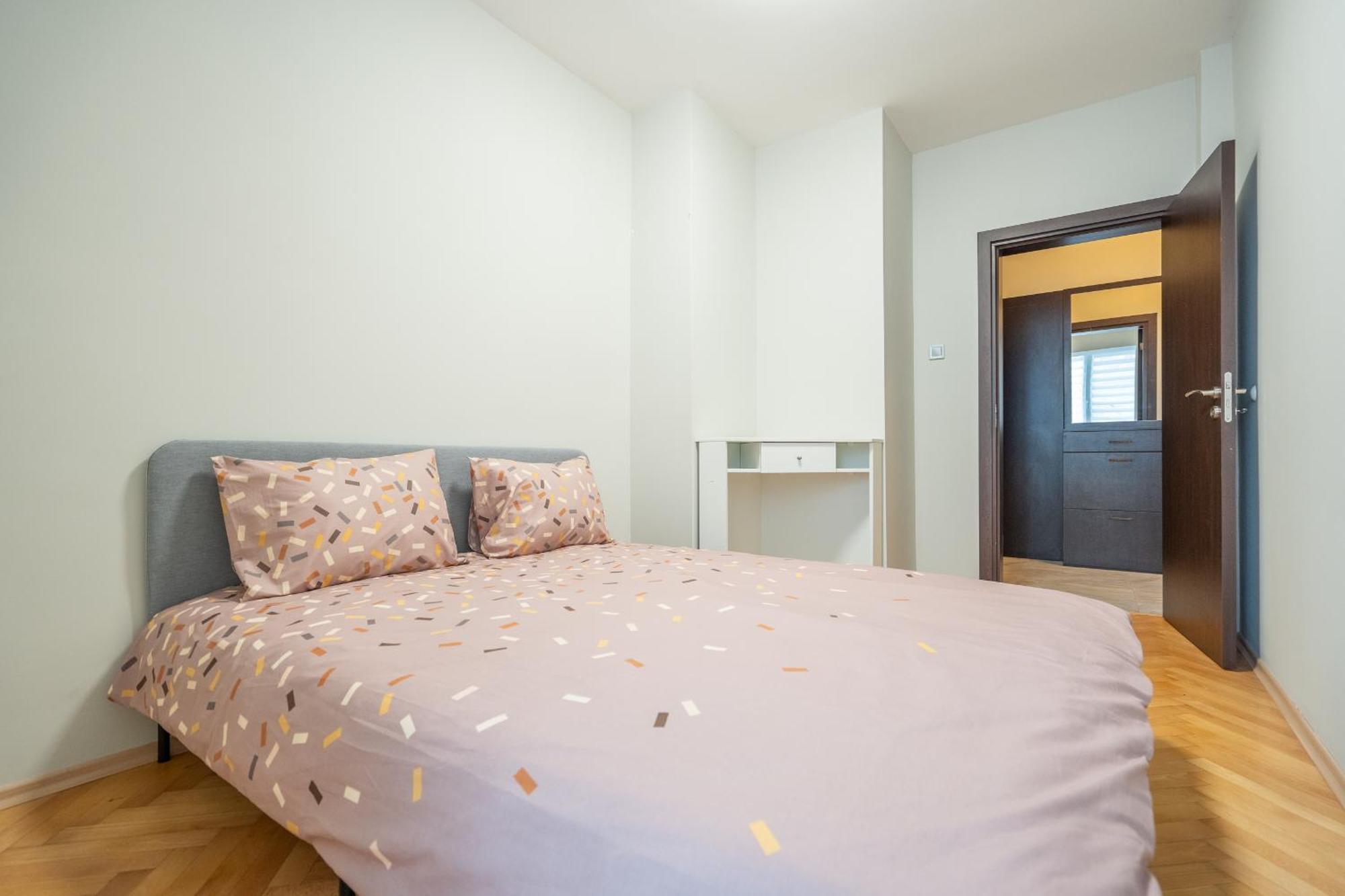 Pirotska 2-Bedroom 100M2 Apartment In Sofia Center מראה חיצוני תמונה